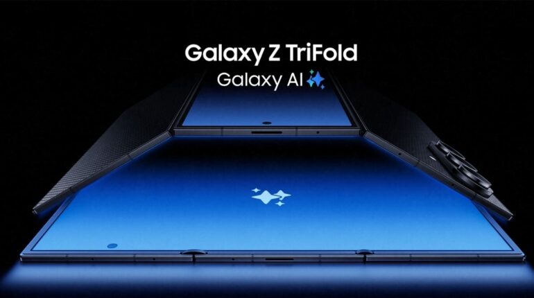triple-fold smartphone